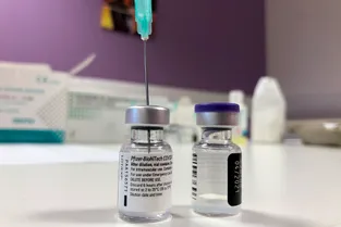 Ce qu'il faut savoir sur la 6e dose du vaccin anti-Covid en moins de deux minutes