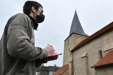 Des lycéens de Saint-Vaury (Creuse) modélisent l'église de Naillat en 3D