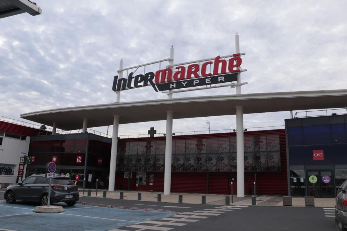 "L'hypermarché de Vals sera repris par Carrefour" : ce que l'on sait de