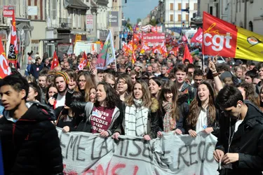 1er mai : suivez en direct les manifestations en Auvergne et Limousin