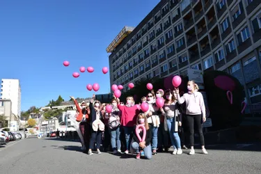 Cancer du sein : un lâcher de ballons et une marche pour sensibiliser au dépistage à Tulle (Corrèze)