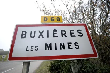 Trois listes conduites par trois femmes pour la succession du maire, à Buxières-les-Mines (Allier)