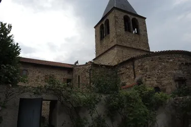 Des dégâts sur le toit de l’église et du prieuré