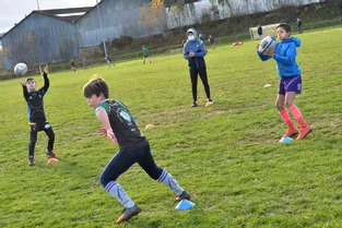 À Guéret (Creuse), du rugby, oui, mais sans aucun contact pour les jeunes joueurs qui ont repris l'entraînement