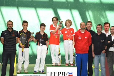 Les poussins de l’école de pelote basque champions de France !