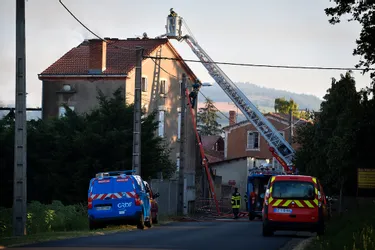 Une maison en partie détruite par un incendie à Billom (Puy-de-Dôme)