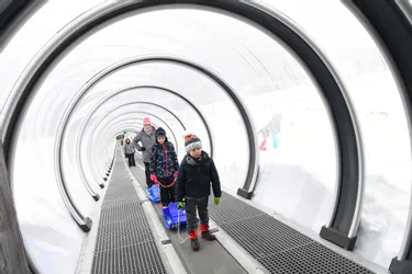La station de Prabouré (Puy-de-Dôme) lance un appel aux dons pour financer un tapis roulant pour l'apprentissage du ski