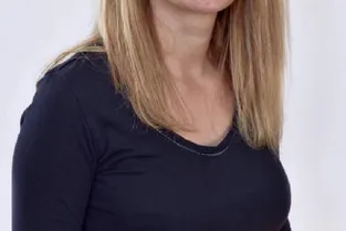 Cécile Gilbertas, candidate aux prochaines élections municipales de Saint-Maurice ( Puy-de-Dôme)
