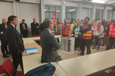 Des opposants à la réforme des retraites perturbent la séance du conseil municipal de Bellerive-sur-Allier