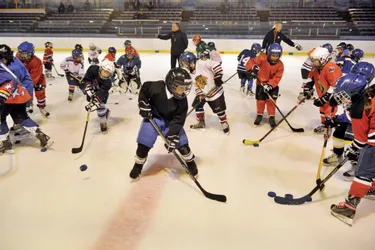 Le Brive Hockey Club permet aux enfants de passer un bon moment sur la glace