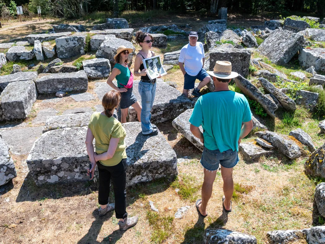 Des visites sont menées tous les jours par les médiateurs culturels ...