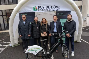 Le conseil départemental du Puy-de-Dôme incite son personnel à utiliser le vélo électrique