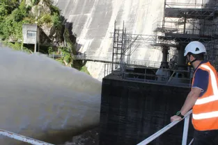 La grande vidange décennale est actuellement en cours sur le barrage de la SHEM