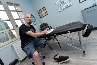 Amputé d’une jambe, Olivier Joudiou a décidé de créer sa propre entreprise à Méasnes (Creuse) pour retravailler