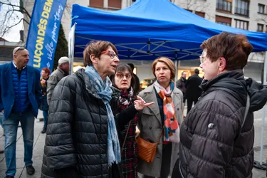 Municipales à Montluçon : pas de meeting mais une rencontre avec les électeurs dans la rue pour Sylvie Sartirano