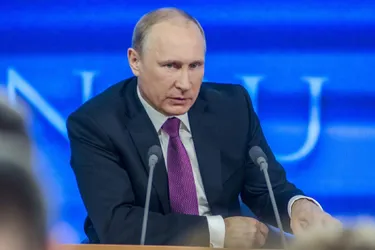 "Poutine est en quête de la puissance perdue depuis la fin de l'URSS", analyse le politiste Bertrand Badie