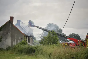 Un feu de cheminée provoque un incendie dans une habitation en travaux sur la commune de Doyet (Allier)