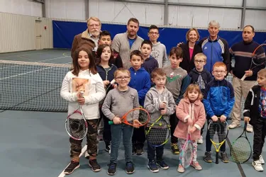 Sport et galette pour les enfants du tennis