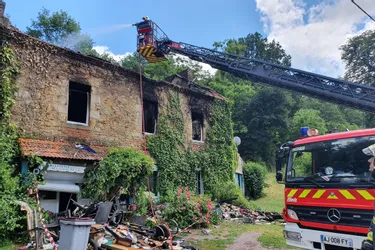 Une maison d'habitation endommagée par un incendie cette nuit à Montvicq (Allier)