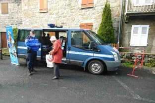 Les gendarmes de la compagnie de Saint-Flour « répondent présents » aux attentes des personnes fragiles