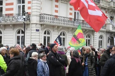 « Je suis solidaire », ces retraités mobilisés pour soutenir les actifs à Vichy