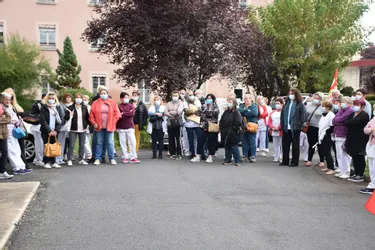 Carrefour Market et l'hôpital de Brioude (Haute-Loire) répondent à l'appel national des syndicats