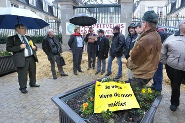 A l’appel de la FDSEA et des JA quelque 80 manifestants ont protesté, hier, à Guéret
