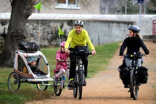Des Puydômois entament un périple à vélo de 6.800 km en huit mois sur les routes de France