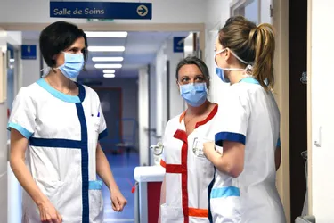 En Corrèze, les élèves infirmiers et aides-soignants aussi donnent de leur personne