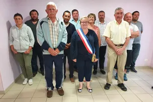 Marie Tardivat élue maire de la commune d'Ars-les-Favets (Puy-de-Dôme)