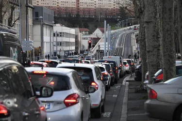 Dieselgate : 3,3 millions de véhicules circulant en France auraient des émissions d'azote "suspectes"