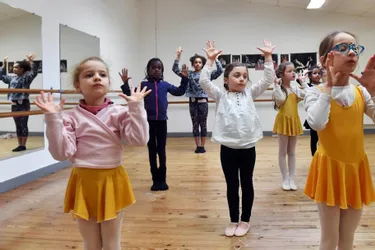 L’école J Temps Danse prépare un ballet pour enfants mêlant danse, poésie et langue des signes