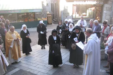 Une visite pastorale de sœurs cloîtrées en Châtaigneraie