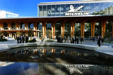 La place des Carmes, symbole du lien entre Michelin et Clermont-Ferrand, inaugurée ce lundi