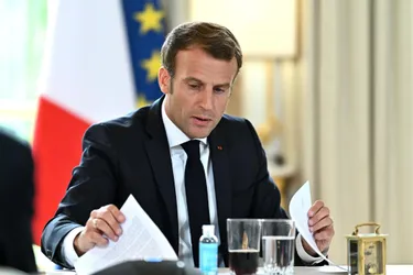 "Pouvez-vous garder ma maîtresse et ma classe ouverte" : la lettre d'une Puydômoise de 6 ans à Emmanuel Macron