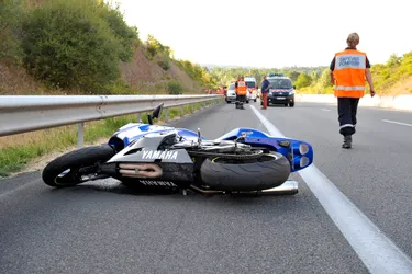 Accident de moto dans l'Allier : le motard décédé, son passager en état d'urgence absolue