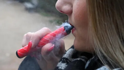 Nouvelle-Zlande : la puff, cigarette lectronique  usage unique, est  totalement interdite - La Montagne
