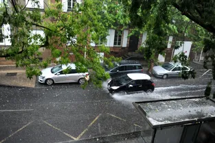 Un orage de grêle s'est abattu sur Moulins (Allier) cet après-midi