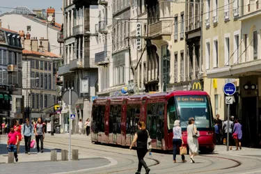 Non, Clermont-Ferrand n’est pas la seule ville de France où le tramway ne dessert pas la gare