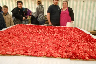 Une tarte géante avec 40 kg de fraises