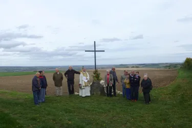 Sept nouvelles croix dans le village