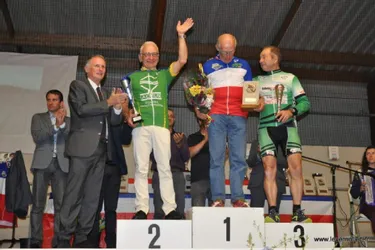 Championnat national cycliste des élus, ce samedi, à Ligueux (33)