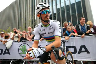 Tour de Grande Bretagne : nouvelle place d'honneur frustrante pour Alaphilippe (Deceuninck), coiffé au sprint au terme de la 6e étape