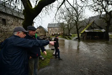 Quel est le scénario qui a conduit à une alerte rouge aux inondations en Corrèze ?