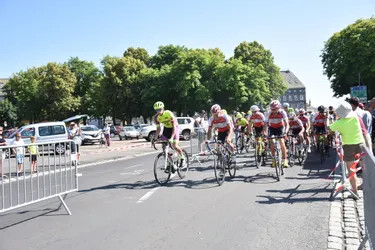 Traileurs et cyclistes se sont croisés dans Saint-Flour