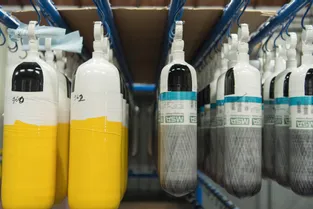 L'Etat refuse la nationalisation de l'entreprise Luxfer de Gerzat (Puy-de-Dôme) pour fabriquer des bouteilles d'oxygène médical