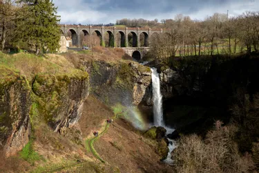 Les Amis de la cascade de Salins (Cantal) veulent dynamiser le site touristique
