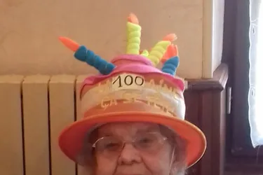 Les retraités rendent hommage à leur centenaire