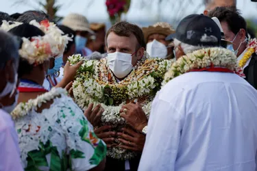 Emmanuel Macron reconnaît que la nation a une « dette » à l'égard de la Polynésie
