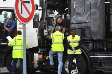 Opération inédite contre la pollution des camions dans le Puy-de-Dôme